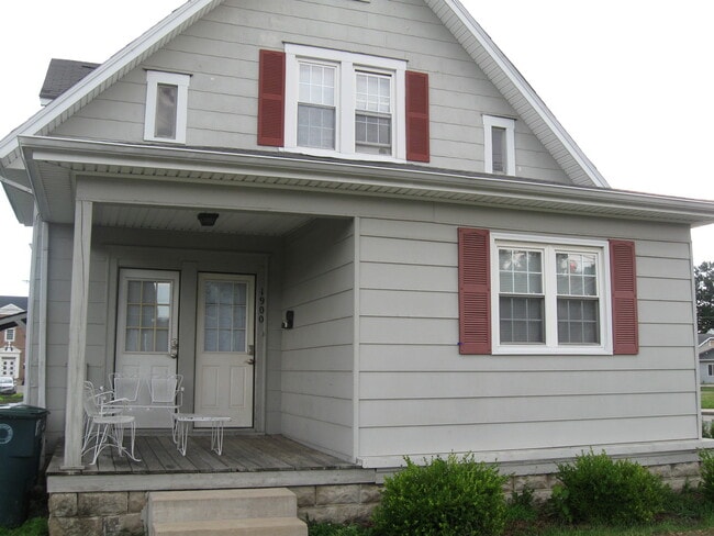 property at 1900 W Jackson St