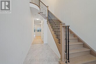 101 Lavender Rd in Thorold, ON - Building Photo - Building Photo