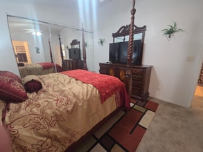 8865 E Baseline Rd in Mesa, AZ - Foto de edificio - Building Photo