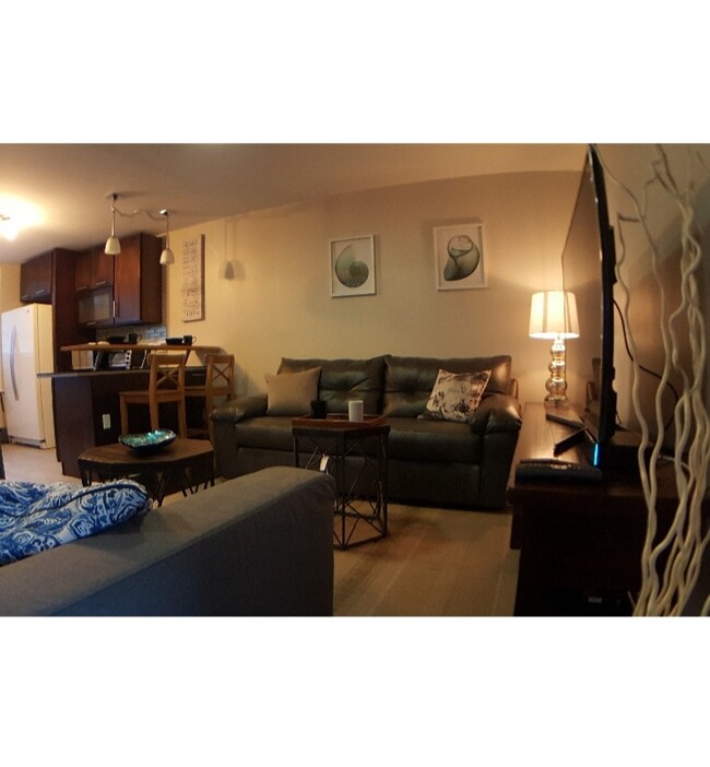 46 Wayne St, Unit 2 in Jersey City, NJ - Building Photo - Building Photo