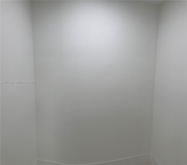 526 S Rainbow Dr in Hollywood, FL - Building Photo - Building Photo