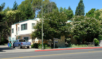 1333 Jefferson St in Napa, CA - Foto de edificio - Building Photo