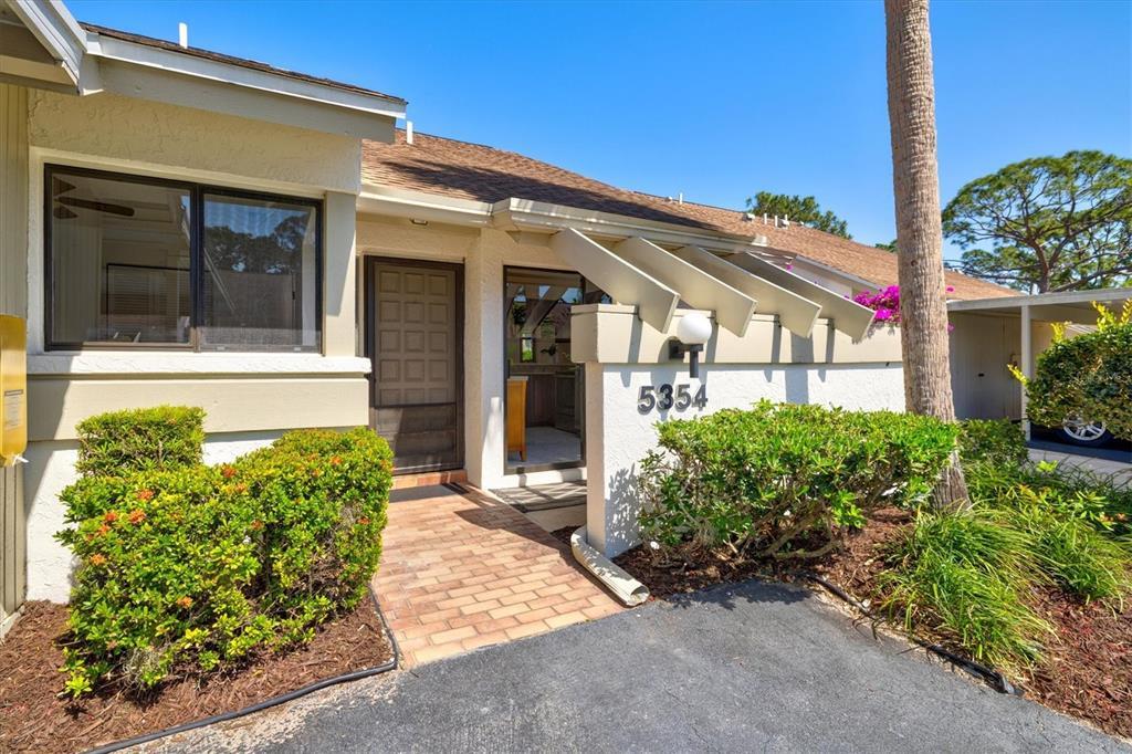 5354 Myrtle Wood in Sarasota, FL - Building Photo
