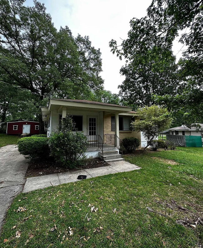 2205 2nd Pl NE in Center Point, AL - Building Photo - Building Photo