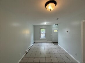 18 Brook St in Croton-on-Hudson, NY - Building Photo - Building Photo