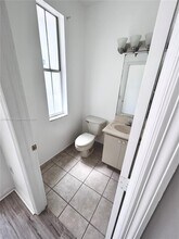 4356 NW 116th Ave in Doral, FL - Building Photo - Building Photo