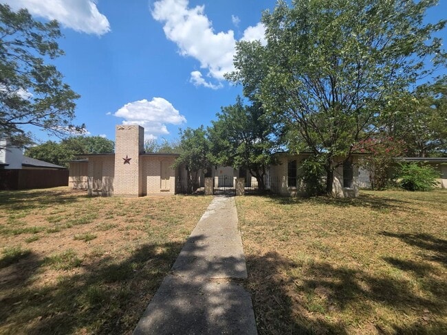 105 Elm Crest Dr in Rockwall, TX - Building Photo - Building Photo