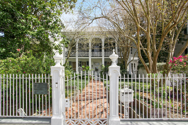 1427 Saint Mary St in New Orleans, LA - Building Photo - Building Photo