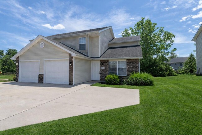 property at 5812 Canaveral Dr