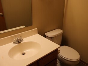 1163 Tarragon Dr in Marysville, OH - Foto de edificio - Building Photo