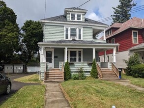 144 Forest Hill Dr, Unit 144 in Syracuse, NY - Foto de edificio - Building Photo