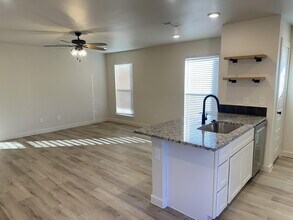 517 E 23rd St in Lubbock, TX - Building Photo - Building Photo