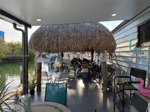 212 Orchid St in Tavernier, FL - Building Photo - Building Photo