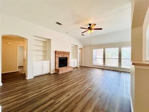 18001 Worley Dr in Pflugerville, TX - Building Photo - Building Photo