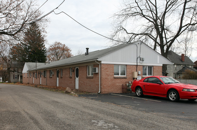 245 S Elm St in Columbiana, OH - Building Photo - Building Photo