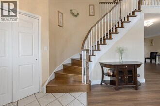 263 Hepburn Crescent in Hamilton, ON - Building Photo - Building Photo