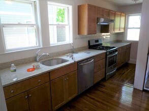 17 Milton St, Unit 1 in Cambridge, MA - Building Photo - Building Photo