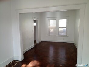 105 Hillside Ave in New Haven, CT - Building Photo - Building Photo