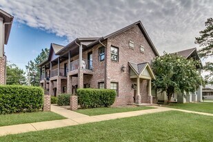 704 13th St in Tuscaloosa, AL - Building Photo