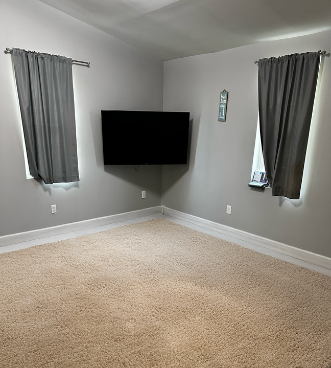 1511 Odell Ave in Rosedale, MD - Building Photo