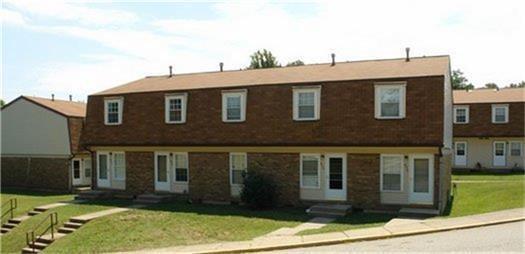 872 Westminster Way in Charleston, WV - Building Photo