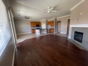 11104 Chappellet Ct in Bakersfield, CA - Building Photo - Building Photo