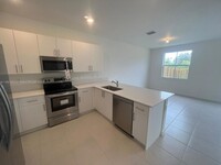 12005 NW 47th Manor, Unit 14-307 in Coral Springs, FL - Building Photo - Building Photo