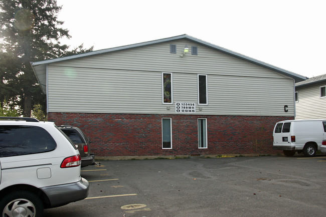 Coventry Apartments in Portland, OR - Building Photo - Building Photo