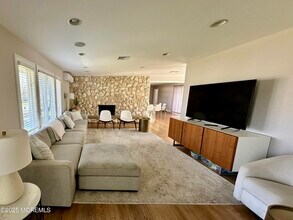 330 Highland Ave in Long Branch, NJ - Building Photo - Building Photo