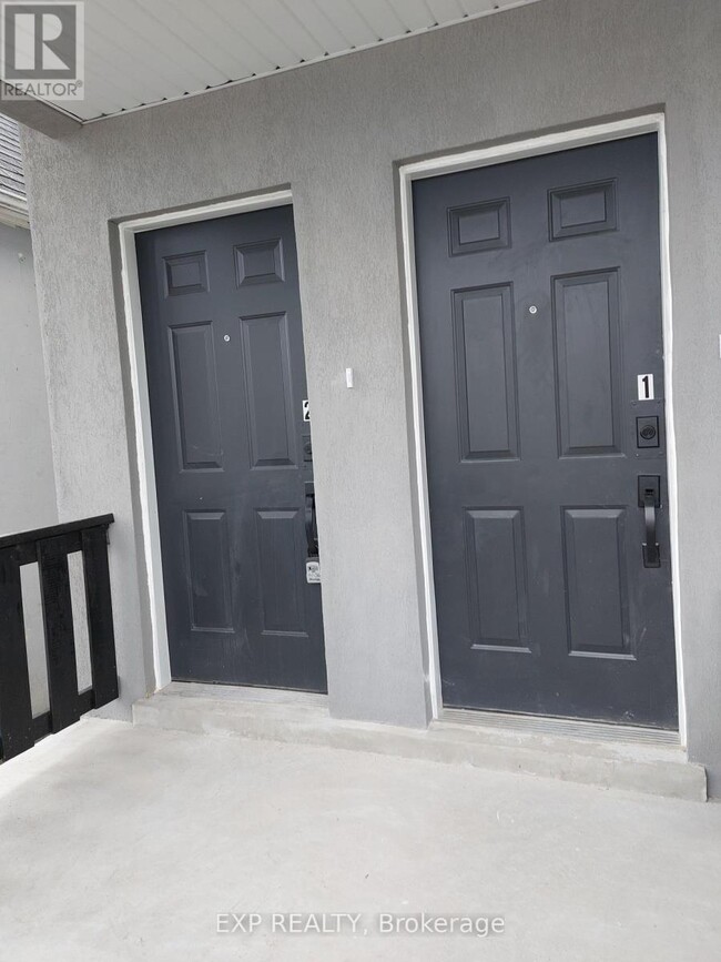 6 Lapp St in Toronto, ON - Building Photo - Building Photo