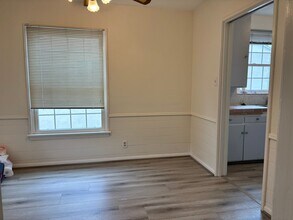 14217 Riverside Dr in Los Angeles, CA - Building Photo - Building Photo
