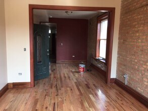 1301 S Fairfield Ave-Unit -2 in Chicago, IL - Building Photo - Building Photo