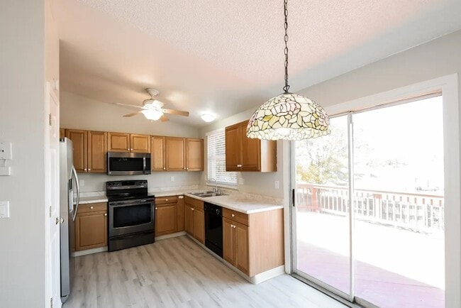 19667 E Bails Pl in Aurora, CO - Building Photo - Building Photo