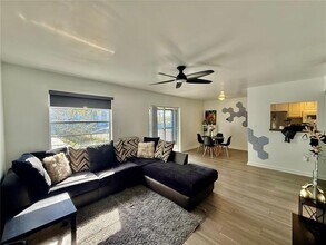 2507 N Alafaya Trail in Orlando, FL - Building Photo - Building Photo