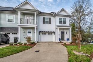 1144 Lock 4 Rd in Gallatin, TN - Building Photo