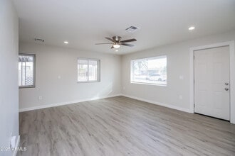 410 N 97th St in Mesa, AZ - Building Photo - Building Photo