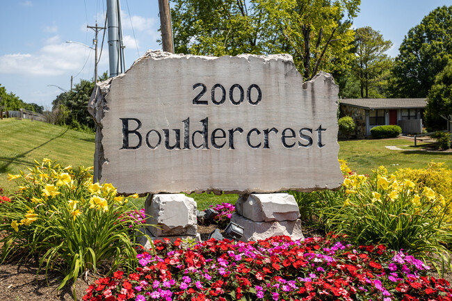 Bouldercrest