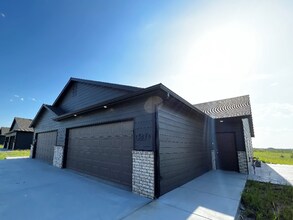 13513 Haskell Ct in Wichita, KS - Foto de edificio - Building Photo