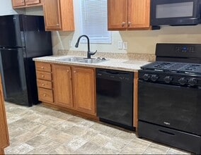 76 E U.S. Hwy 6 in Valparaiso, IN - Building Photo - Building Photo