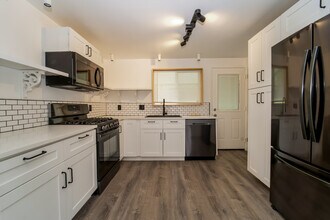1419 Overdale Dr in West Homestead, PA - Building Photo - Building Photo