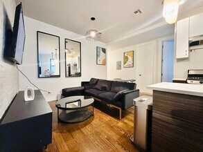 Furnished room/NOT APARTMENT in Brooklyn, NY - Building Photo - Building Photo