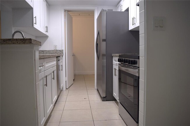 5628 Rock Island Rd, Unit 185 in Tamarac, FL - Building Photo - Building Photo