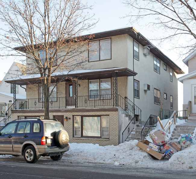 1360 Payne Ave in St. Paul, MN - Foto de edificio - Building Photo