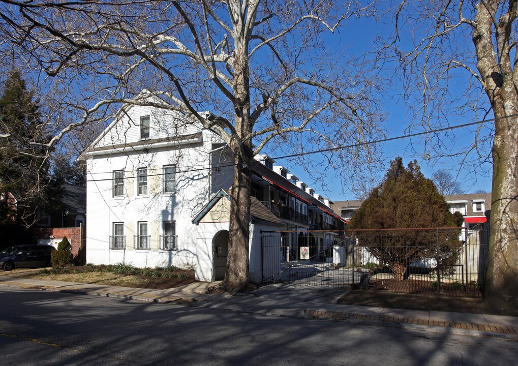 Overbrook Court Apartments in Philadelphia, PA - Building Photo