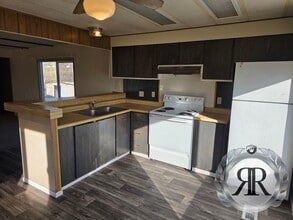 263 Taylor Rd in Selah, WA - Building Photo - Building Photo