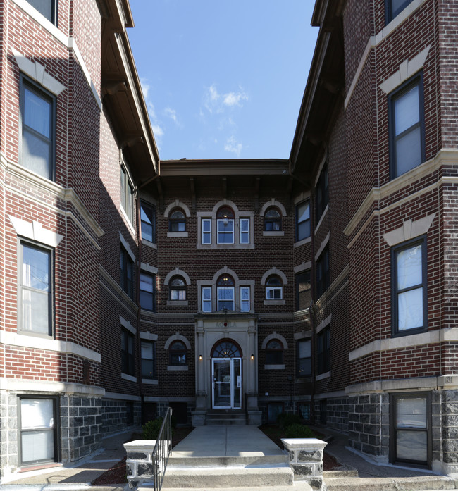 Walnut Court Apartments in Philadelphia, PA - Foto de edificio - Building Photo