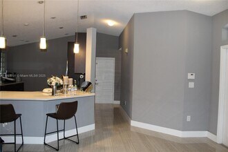 16405 Sapphire St in Weston, FL - Building Photo - Building Photo