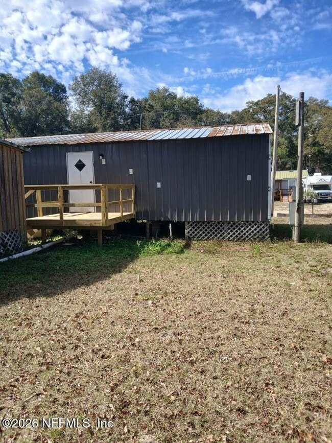 104 Ash St in Hawthorne, FL - Building Photo - Building Photo