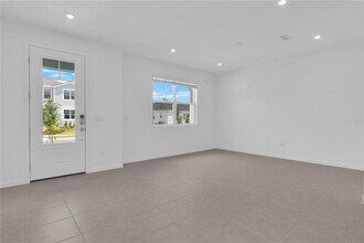 9656 Peace Dr in Orlando, FL - Building Photo - Building Photo