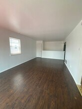 303 Corinthian Ave in Essington, PA - Building Photo - Building Photo